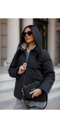 Укорочений пуховик з вовни. Колір: Чорний