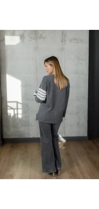 Светр в стилі Thom Browne, одяг від Jador