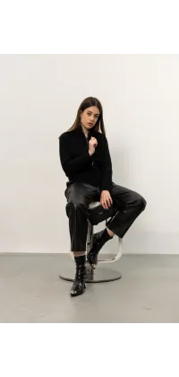 Кардиган на блискавці. Доступні розміри: Tu