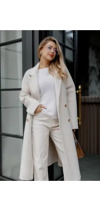 Класичне біле пальто. Доступні розміри: S/M, M/L