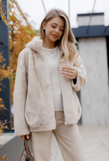 Укорочена шуба