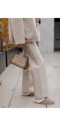 Укорочена шуба, одяг від Jador