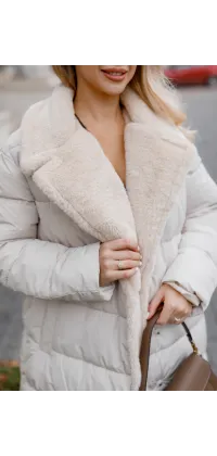Білий подовжений пуховик. Доступні розміри: 