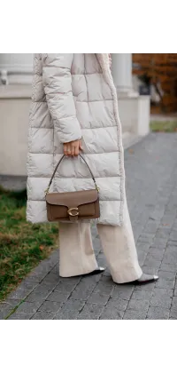 Білий подовжений пуховик, від Jador