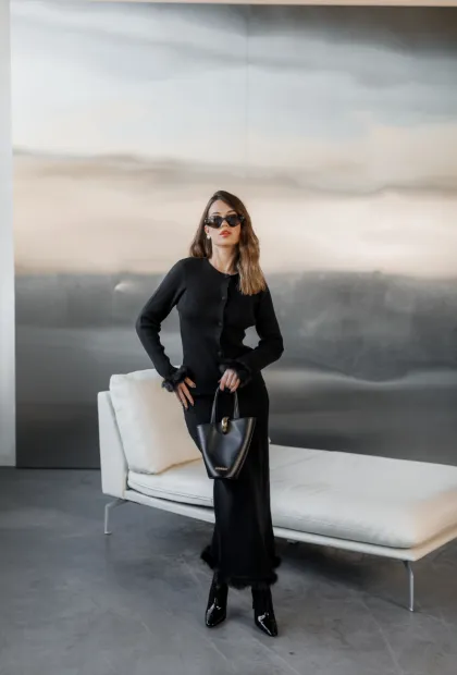 Костюм з хутряним декором