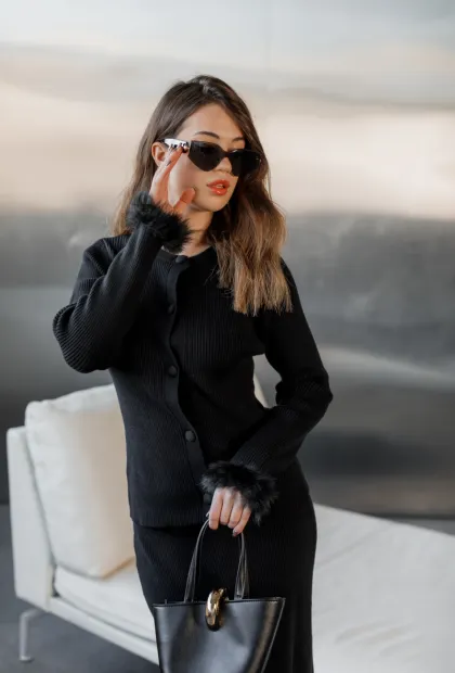 Костюм з хутряним декором