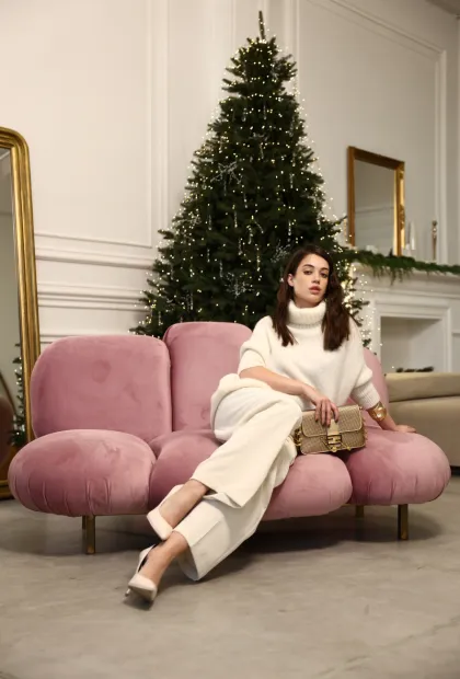 Светр з натуральної вовни