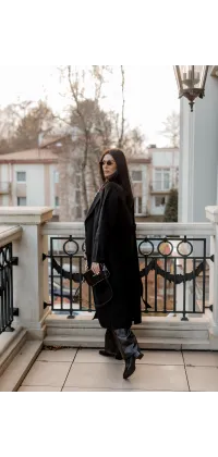 Жіноче пальто назапах. Доступні розміри: 