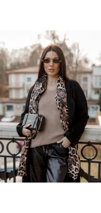 Пальто жіноче чорного кольору від французького виробника з натуральної вовни, одяг від Jador