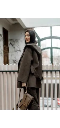 Вовняне пальто з канюшоном, одяг від Jador