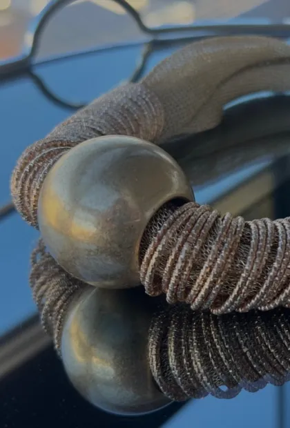 Кольє з металевими кільцями