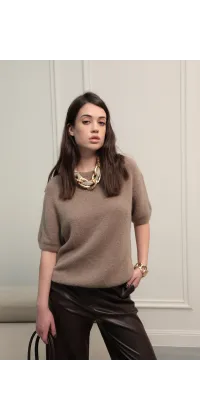 Ефектне масивне кольє. Колір: Золотий