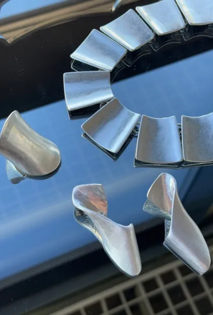 Сріблясті сережки спіраль