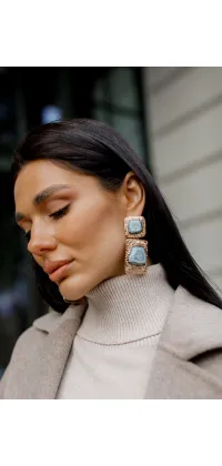 Сережки з геометричними каменями. Доступні розміри: Tu