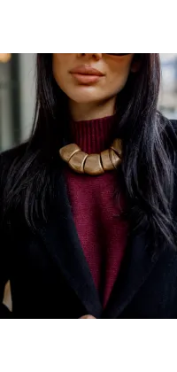 Масивне жіночне кольє. Колір: Золотий