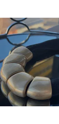 Масивне жіночне кольє. Доступні розміри: 