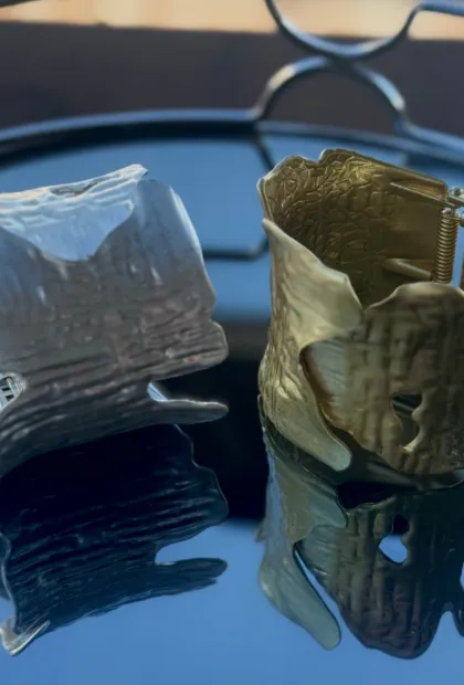 Браслет манжетний сріблястий