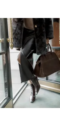 Шуба з преміального екохутра з капюшоном та поясом , одяг від Jador