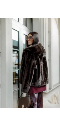 Шуба з преміального екохутра, одяг від Jador