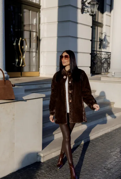 Розкішна шуба з екохутра