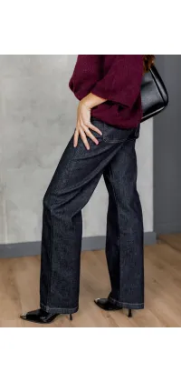 Джинси прямого крою з високою посадкою. Доступні розміри: 