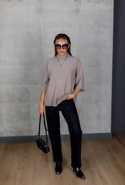 Темно-сині джинси прямого крою з високою посадкою