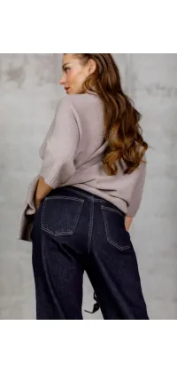 Темно-сині джинси прямого крою з високою посадкою. Доступні розміри: 