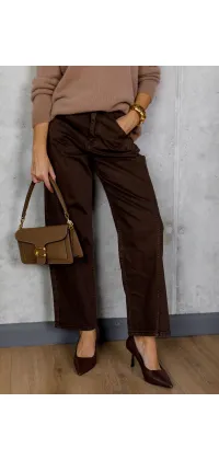 Жіночі шоколадні джинси. Колір: Коричневий