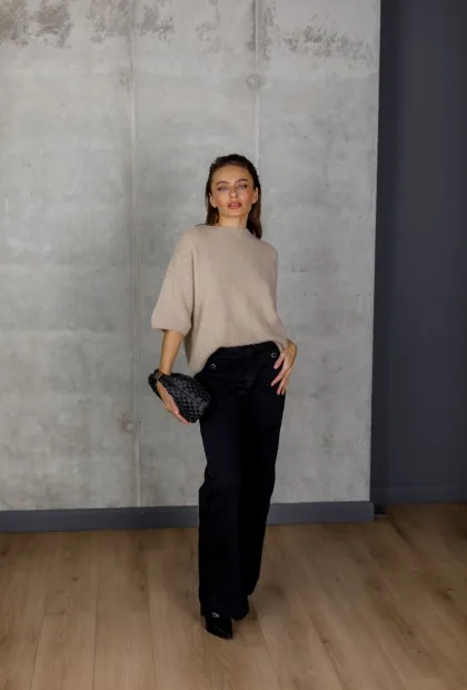 Чорні джинси з накладними кишенями