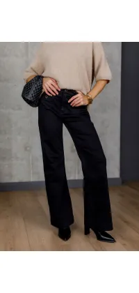 Чорні джинси з накладними кишенями. Колір: Чорний