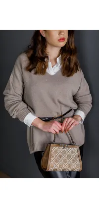 Светр з блискітками у кольорі капучино. Доступні розміри: Tu