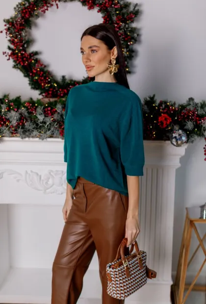 Смарагдовий светр з рукавом 3/4