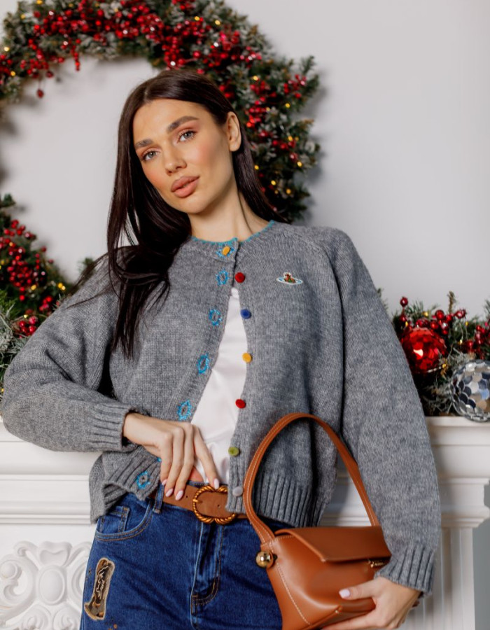 Сірий в’язаний светр у стилі Vivienne Westwood