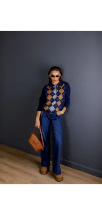 Трикотажний светр-поло з геометричним візерунком. Колір: Синій