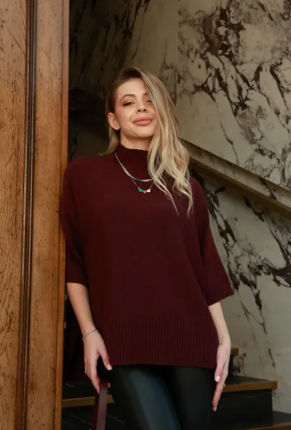 Oversize светр з подовженою спинкою