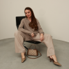 Светр oversize з V-подібною горловиною