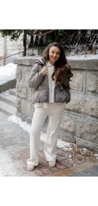 Пухова куртка французького виробника, одяг від Jador