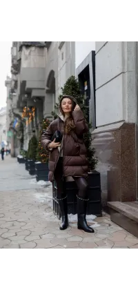 Пухова куртка у стилі MAX MARA. Колір: Коричневий