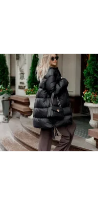 Демісезонний чорний пуховик. Колір: Чорний