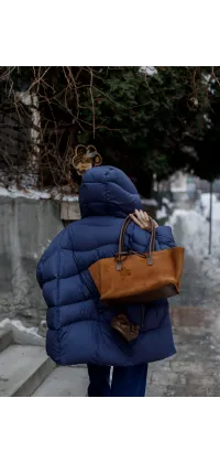 Легка пухова куртка з натуральним пухом. Доступні розміри: M