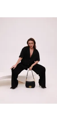 Чорний жакет IMPERIAL з коротким рукавом. Колір: Чорний