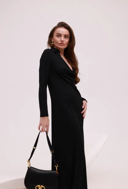 Чорна сукня IMPERIAL з драпірованим вирізом