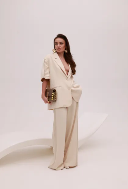 Молочний піджак IMPERIAL  з коротким рукавом