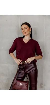 Светр з V-подібним вирізом, одяг від Jador