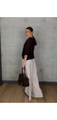 Шоколадний светр з V-подібним вирізом зображення 2