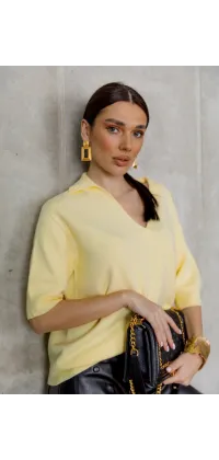 Жовтий светр з V-подібним вирізом, від Jador