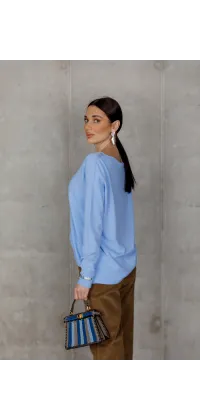 Блакитний светр з круглим вирізом. Колір: Блакитний