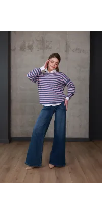 Смугастий светр. Колір: Синій