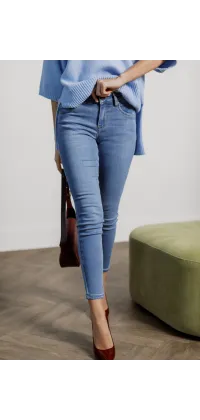 Джинси skinny з високою посадкою. Доступні розміри: XS, S, M, L, XL