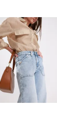 Джинси wide leg з високою посадкою. Ціна: 5990 грн